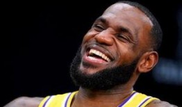 詹姆斯最新绯闻爆料名单,揭秘篮球巨星私生活疑云