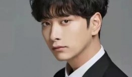 男明星新瓜最新爆料,男明星神秘恋情曝光，细节令人咋舌